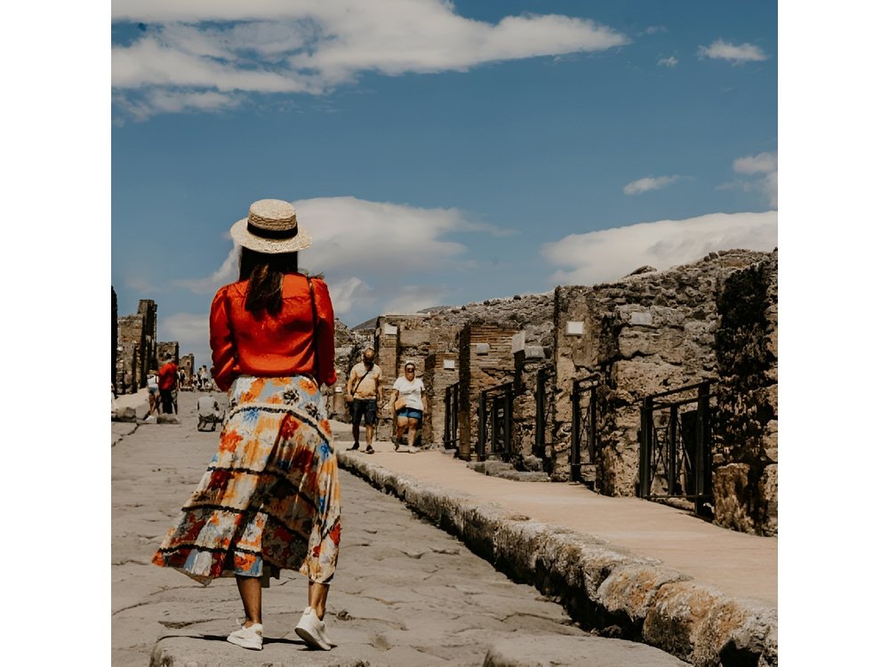 Pompeii: Fast train from Rome and guided tour of the buried city