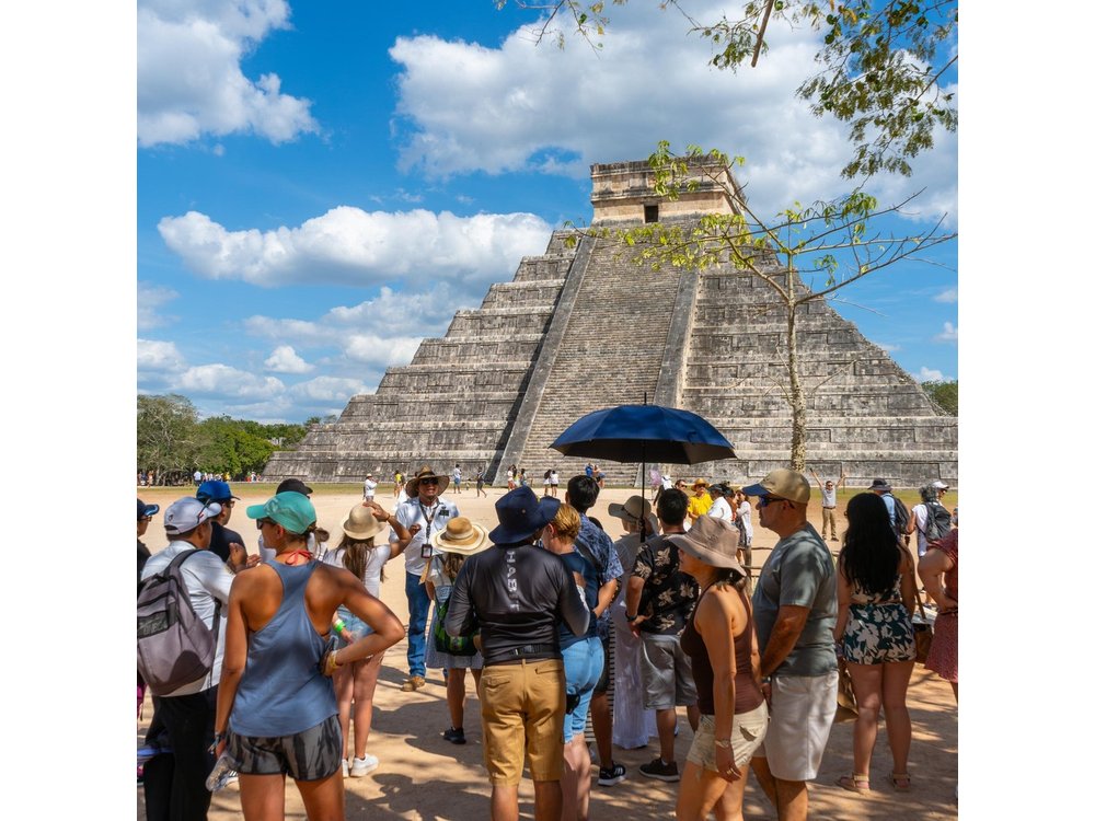 Chichen Itza guided, transport and lunch + cenote and Valladolid.