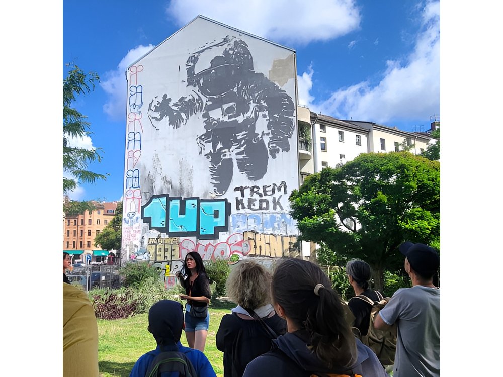 Street Art and Alternative Tour of Berlin in French