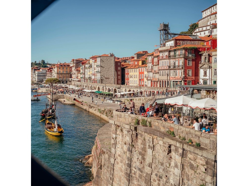 Discover Porto & Gaia Highlights by Private Tuk Tuk (2–4H)