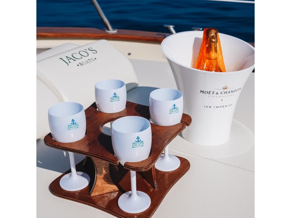 Full-day Exclusive Private boat tour on the Amalfi coast