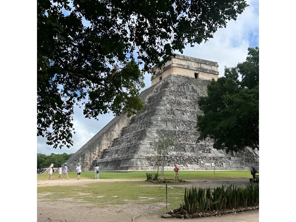 Chichen Itza Tour and 2 Cenotes from Valladolid small group
