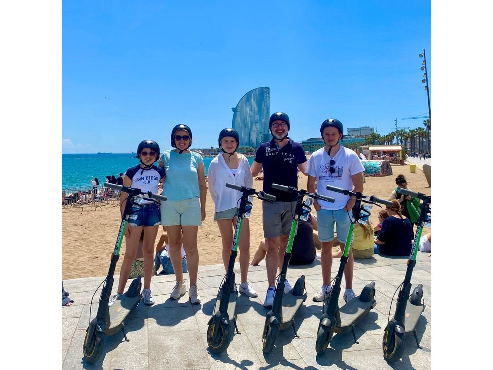 Barcelona Panoramic Escooter or E-Bike Tour