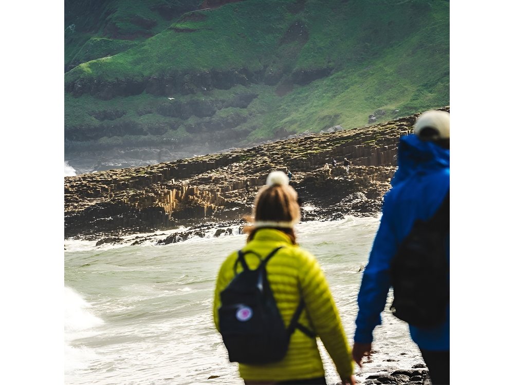 Afternoon Giant's Causeway Half Day Tour from Belfast