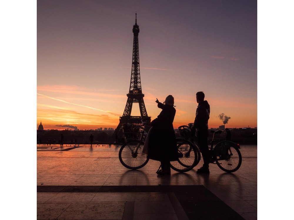 Sunrise Biking Tour: Paris Before the Crowds