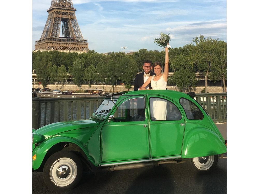 Discover Paris in a Classic French Car (2cv)