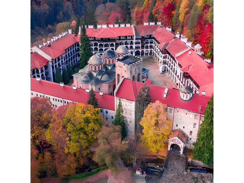 From Sofia: Rila Monastery and Villa Montevino Half - Day Trip