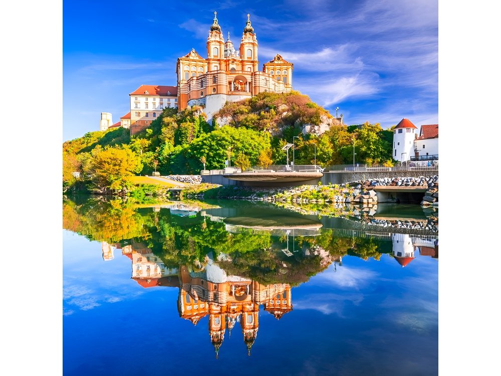 Private Scenic Austrian Alps Day Trip–Hallstatt, Salzburg & Melk