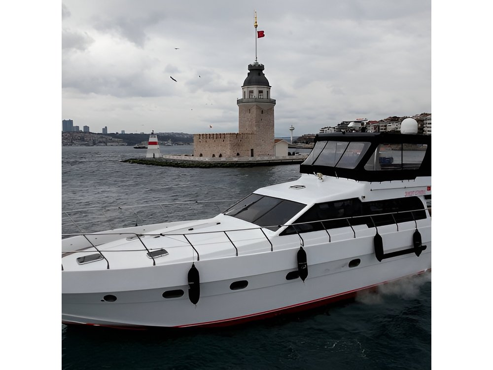 Private Yacht Cruise on The Bosphorus in Istanbul