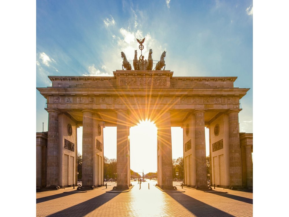 Berlin on Your Own - Deluxe Round Trip from Warnemünde Port