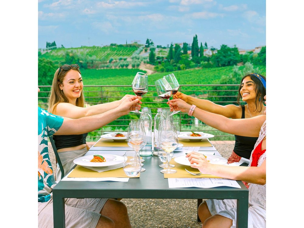 From Florence: Tuscany Wine Country Day Trip with Vineyard Lunch