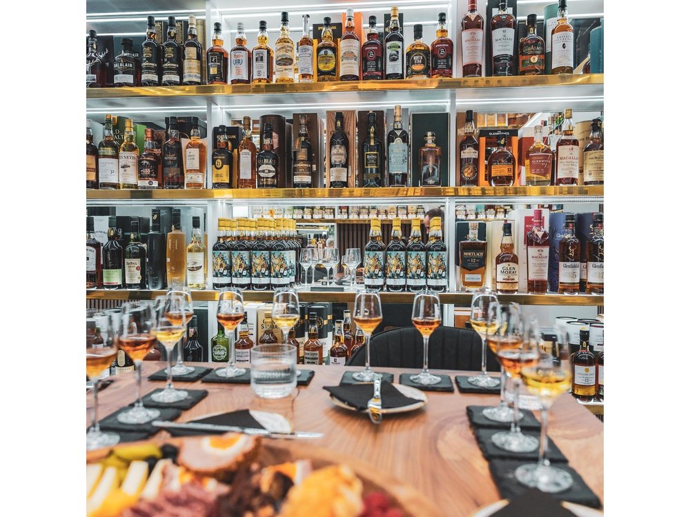 Private Whisky Tasting in Inverness