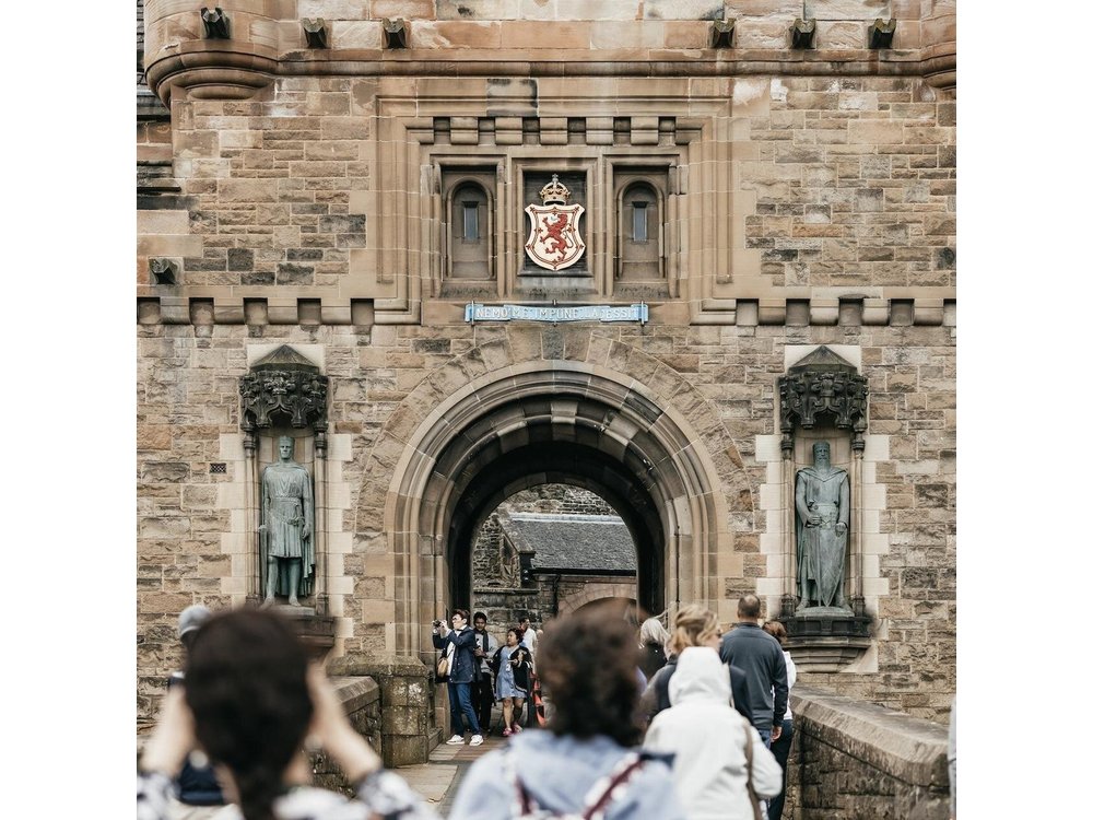 Edinburgh Castle & Old Town Small Group Guided Tour
