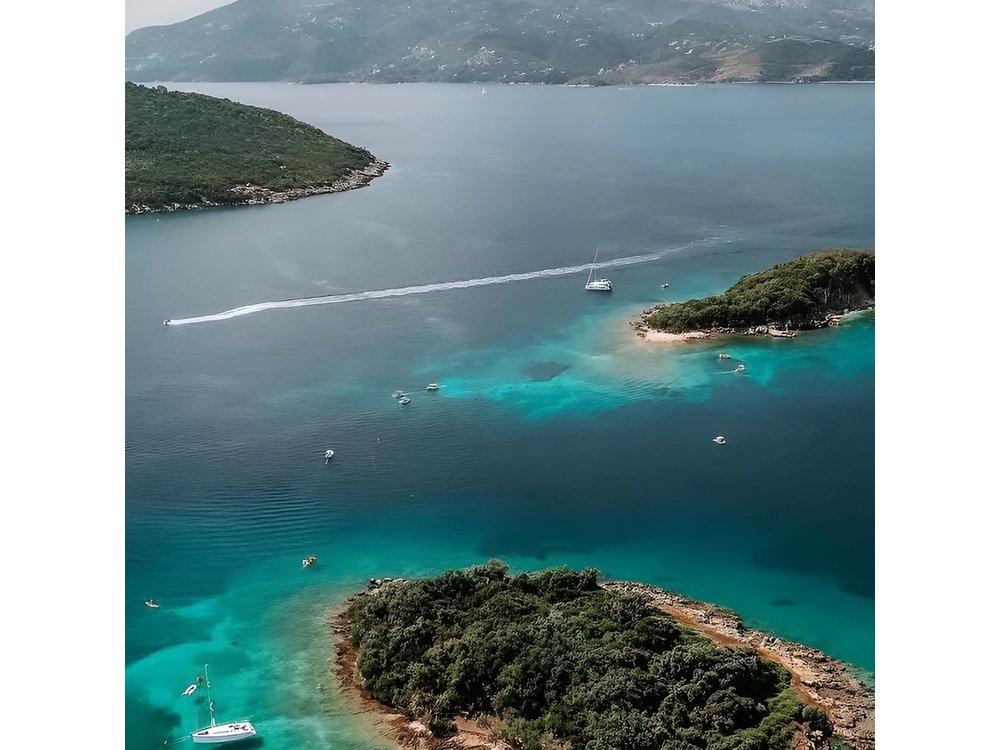 From Tirana & Durres : to Saranda, Ksamil & Blue Eye