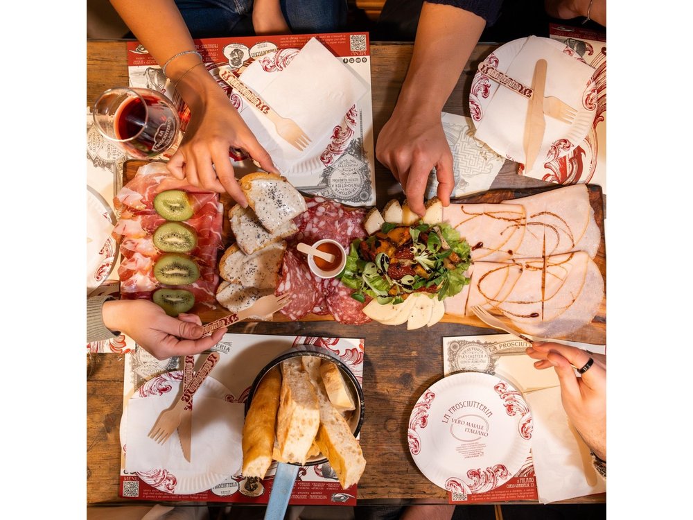Milan Gourmet Tour: A Premium Tasting Experience by Do Eat Better
