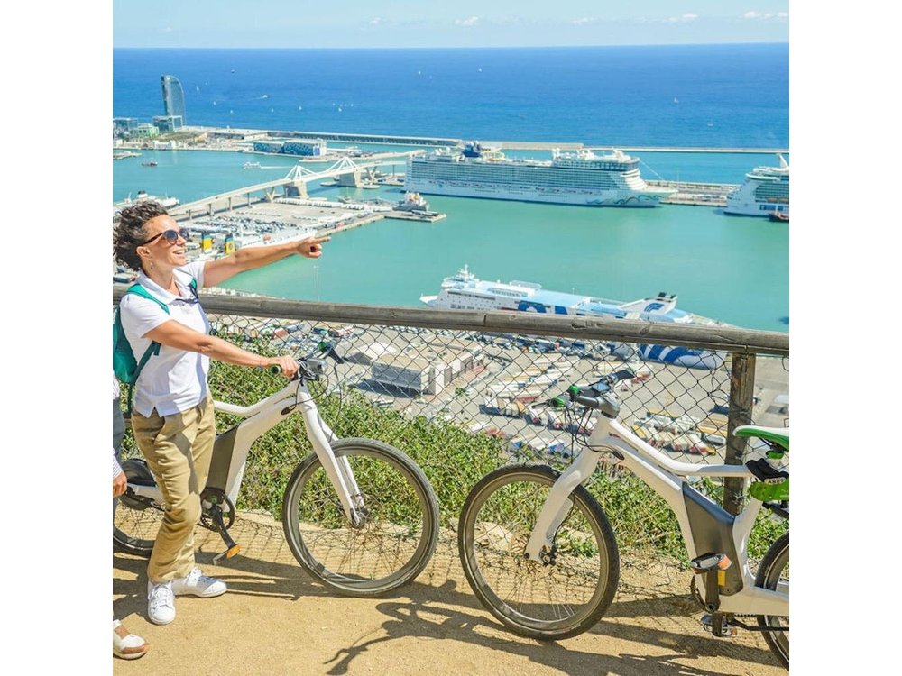 Barcelona E-Bike, Cable Car & Boat