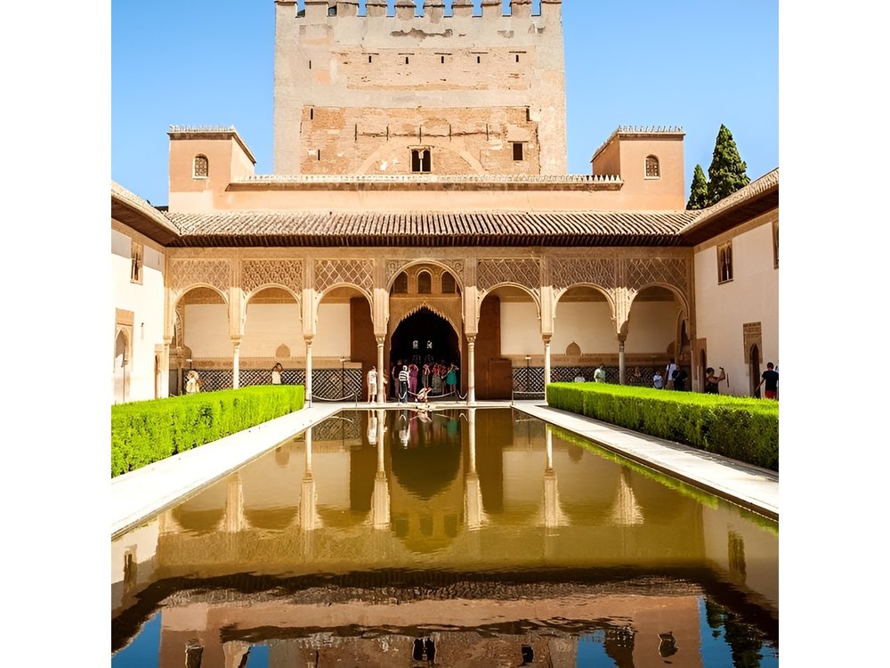 Private Alhambra & Nasrid Palaces from Málaga and Surrounds