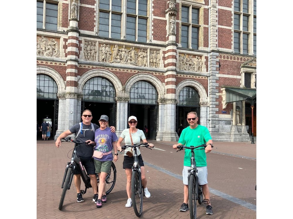 E-Bike Tour, Amsterdam's Highlights and Hidden Gems