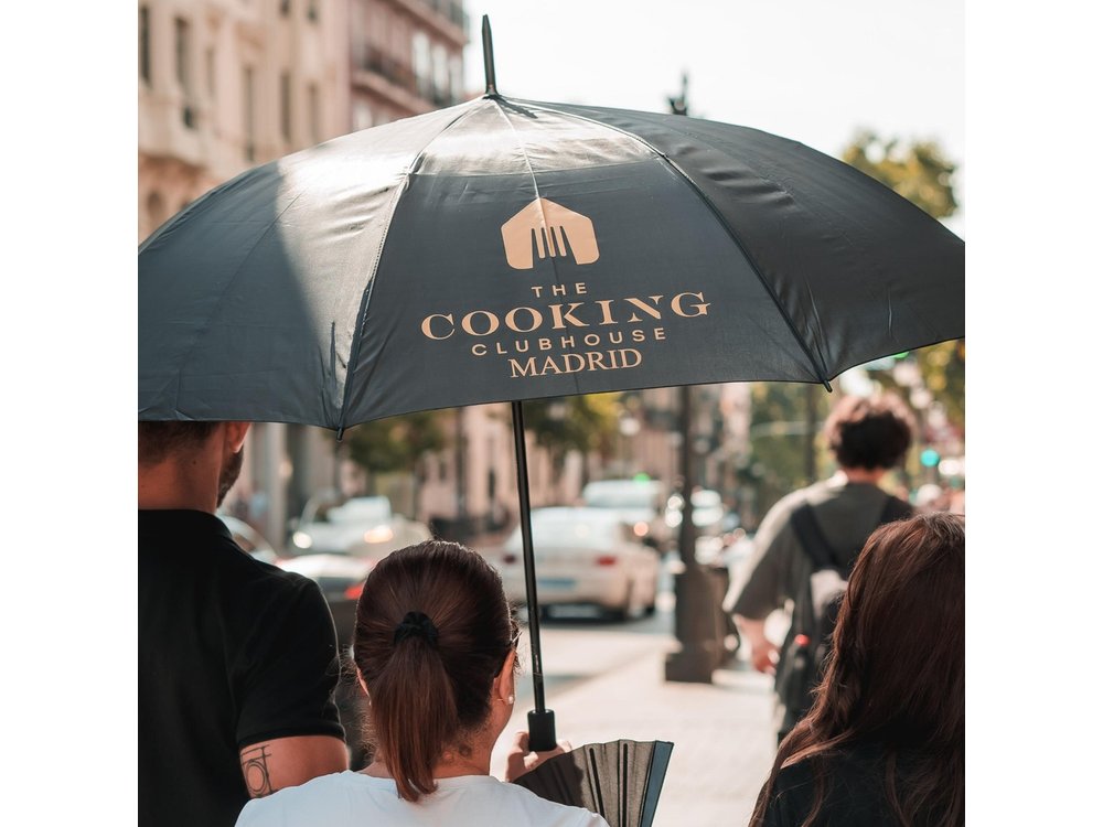 Madrid Local Tapas Tour with Private Dinner and Bottomless Wine