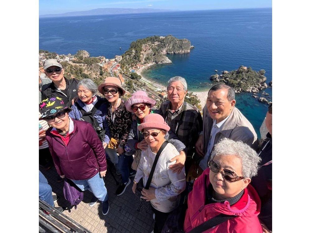 5/6 hour tour from Messina to Taormina and Castelmola