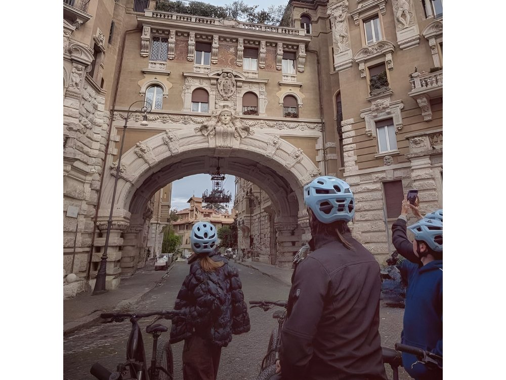Rome Small-Group e-Bike Tour: Villa Borghese, Villa Ada & Coppedè