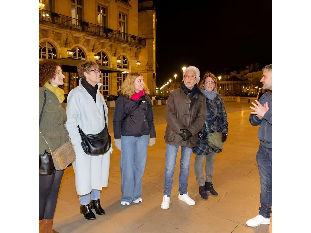 Bordeaux by Night: Small-Group Walking Tour