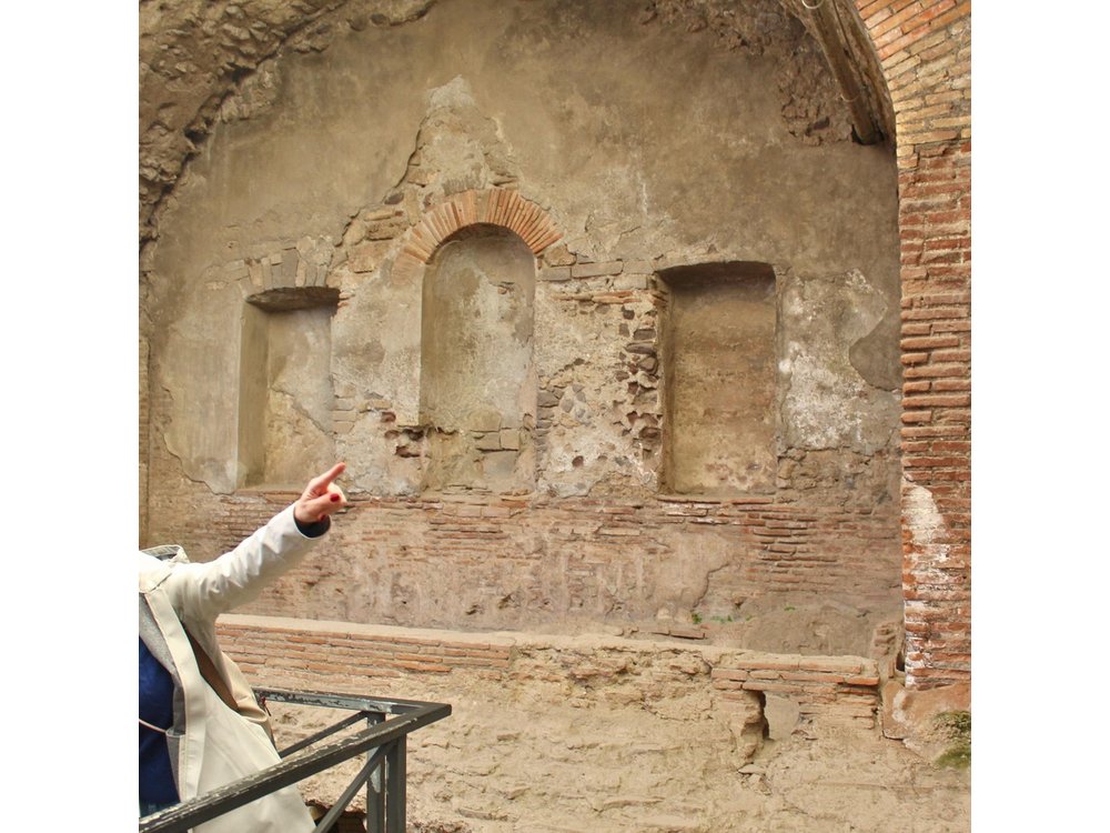 Skip the Line Pompeii Guided Tour from Sorrento