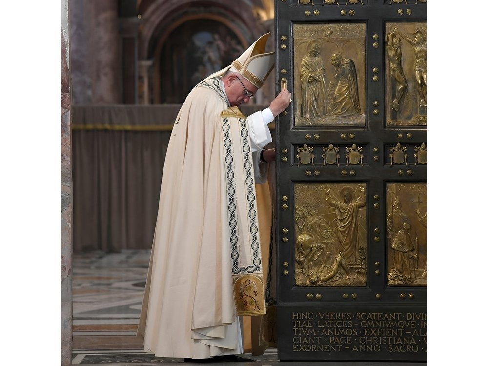 Rome: Vatican, Sistine Chapel Restoration & St. Peter's Tour