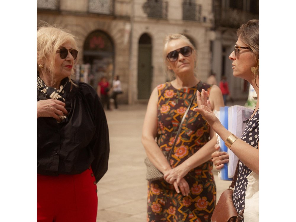 Bordeaux Bites & Stories: A Tasty City Adventure with a Local
