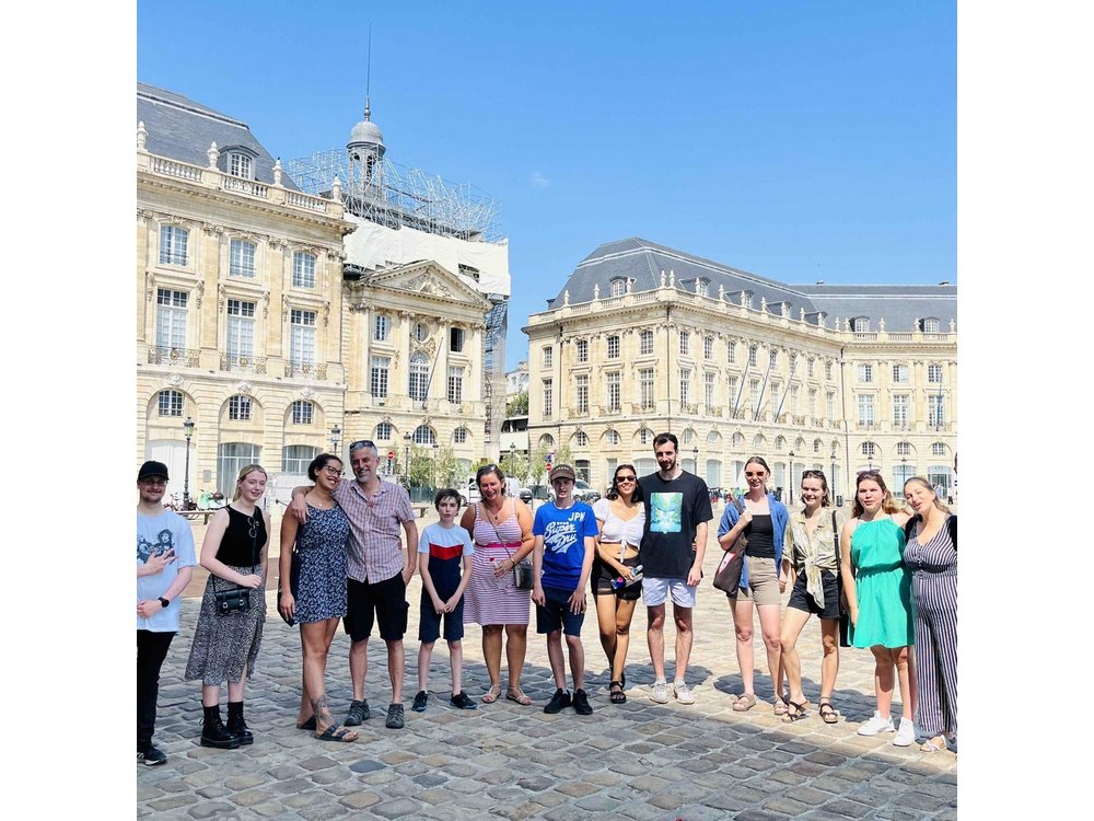 Free Walking Bordeaux Tour ENG + 1 glass of wine (Tip based)
