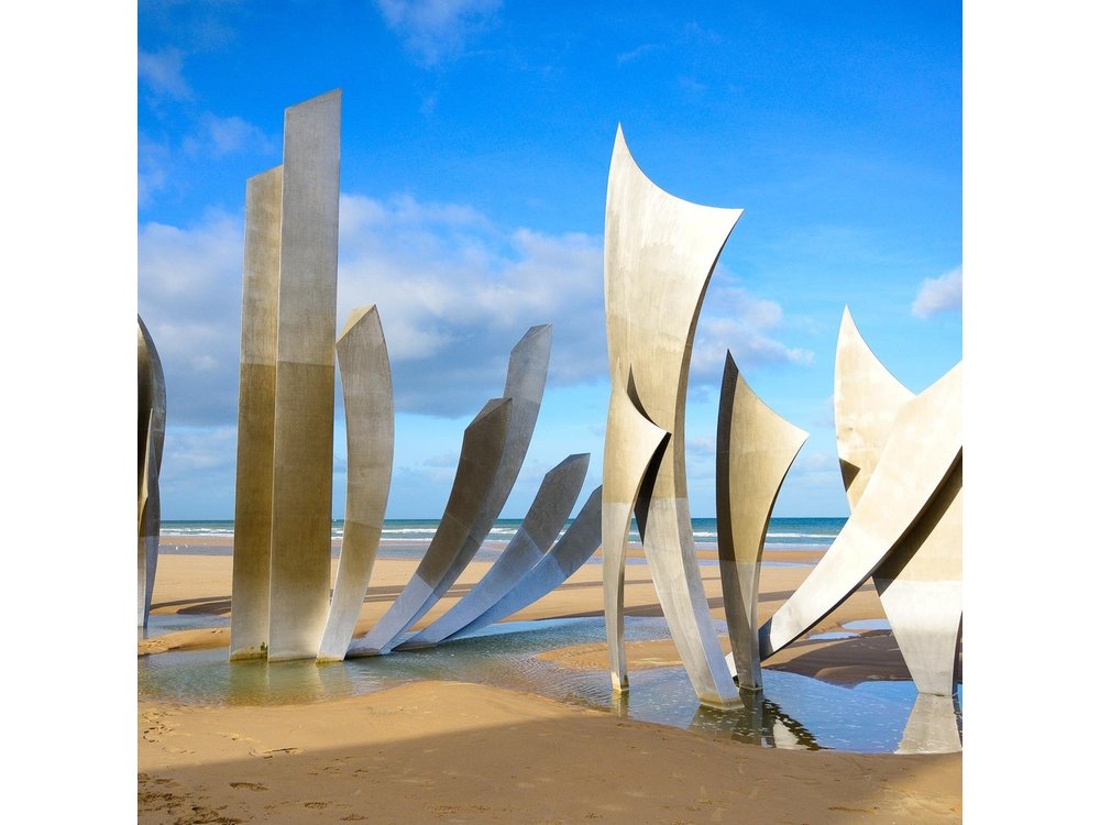 Normandy D-Day Omaha Beach & Honfleur from Paris