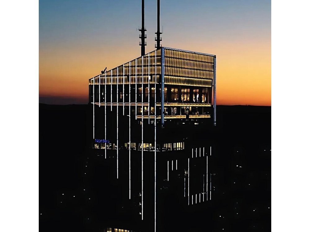 Sky High Views and Cocktail in Gdańsk