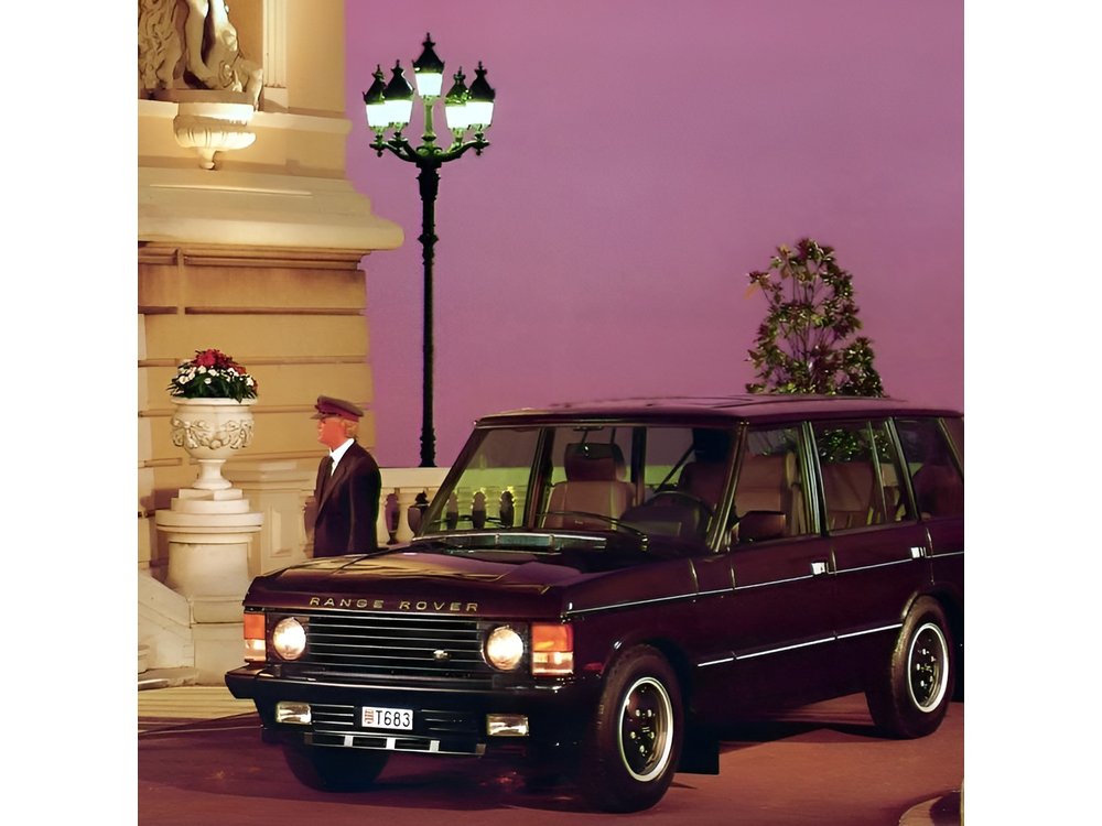 Paris or Versailles Chic Car Tour