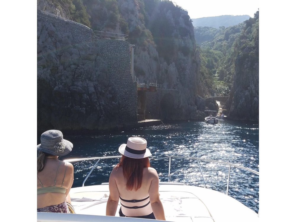 Discover Capri on a private boat tour