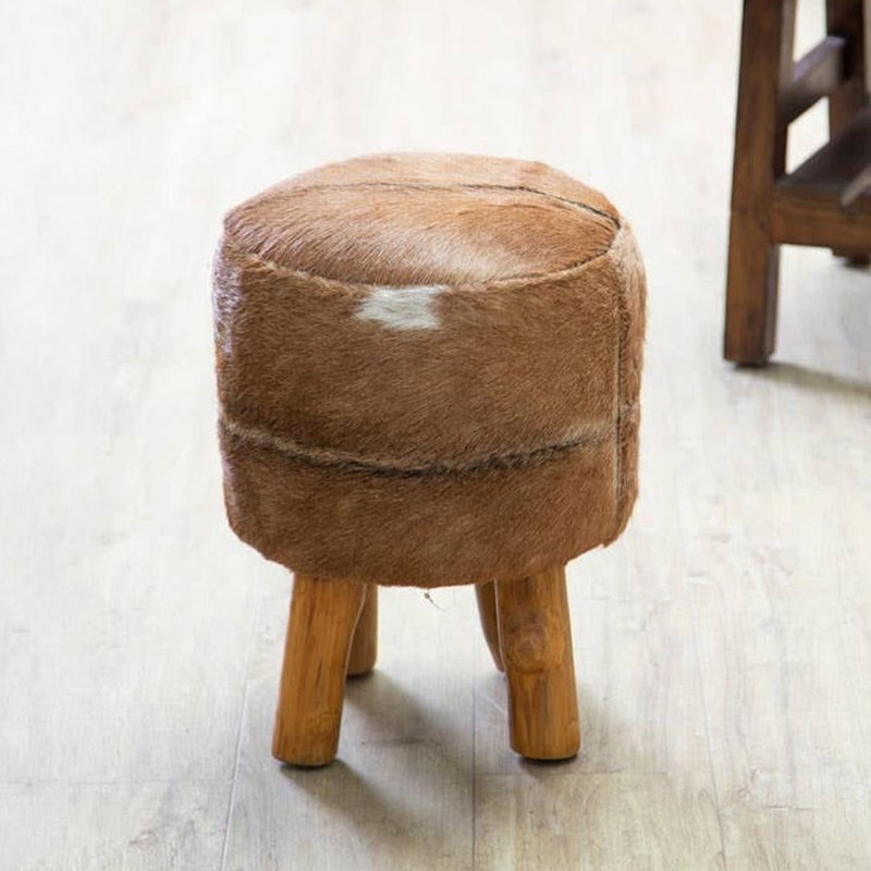 Photo 1 of Inca stool - round - brown goat hide Photo 1 of Inca stool - round - brown goat hide