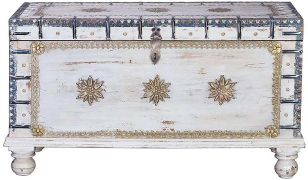 Photo 1 of Irdning storage trunk - distressed white - mango wood Photo 1 of Irdning storage trunk - distressed white - mango wood