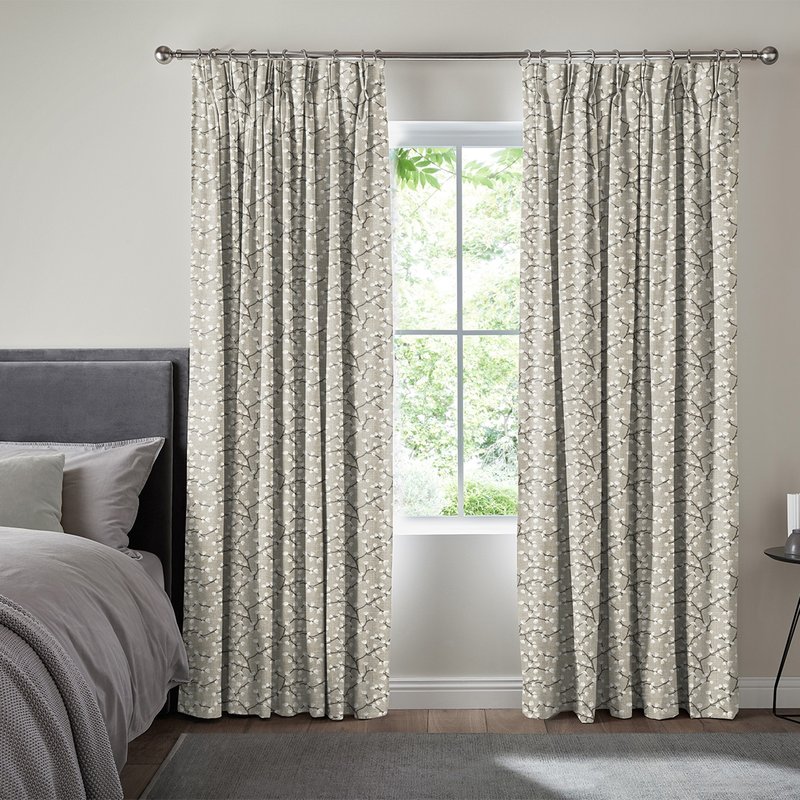 Photo 1 of Steer curtain - silver Photo 1 of Steer curtain - silver