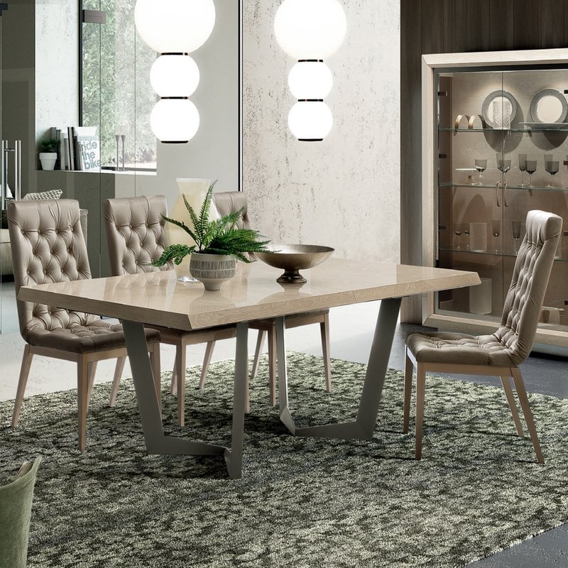 Photo 1 of Elite italian dining set - extending - with capitonne dining chairs - sand birch Photo 1 of Elite italian dining set - extending - with capitonne dining chairs - sand birch