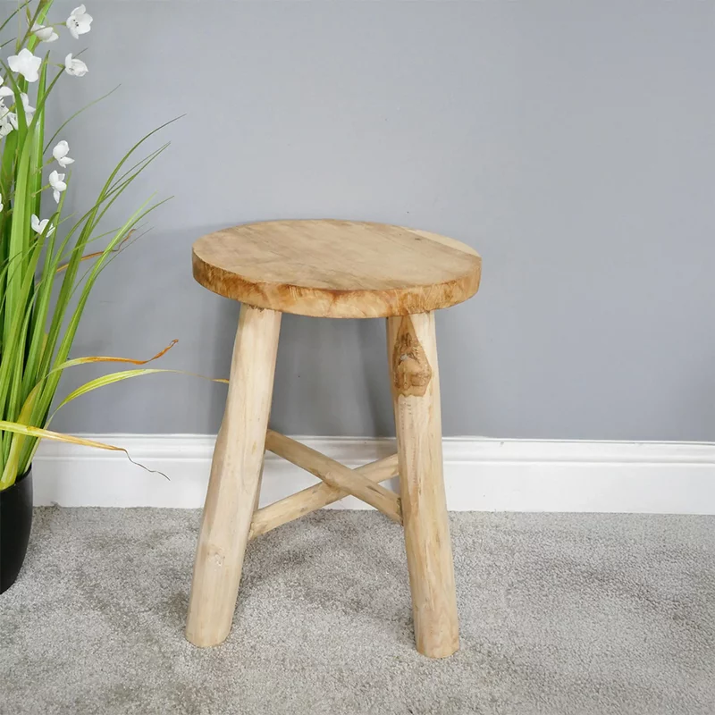 Photo 1 of Stool - teak wood - round Photo 1 of Stool - teak wood - round