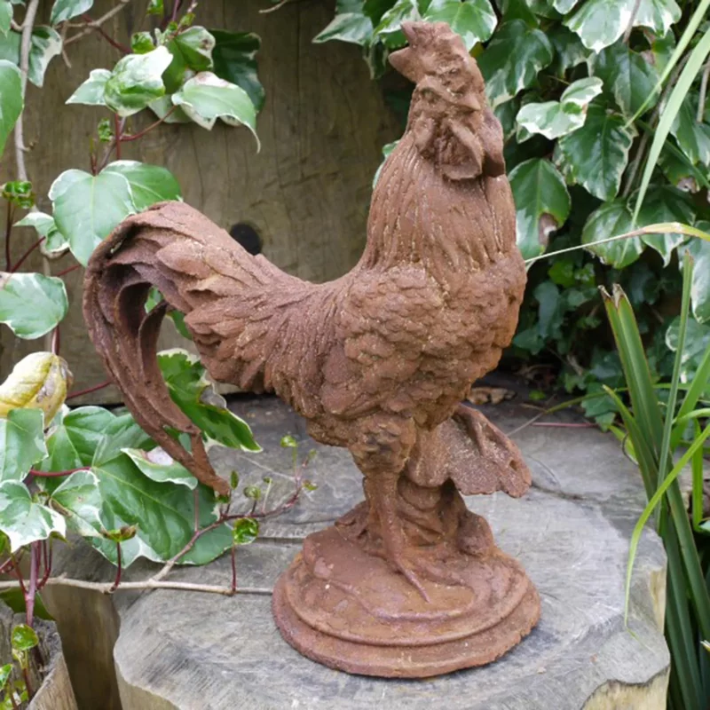 Photo 1 of Rusty garden statue - small cockerel Photo 1 of Rusty garden statue - small cockerel