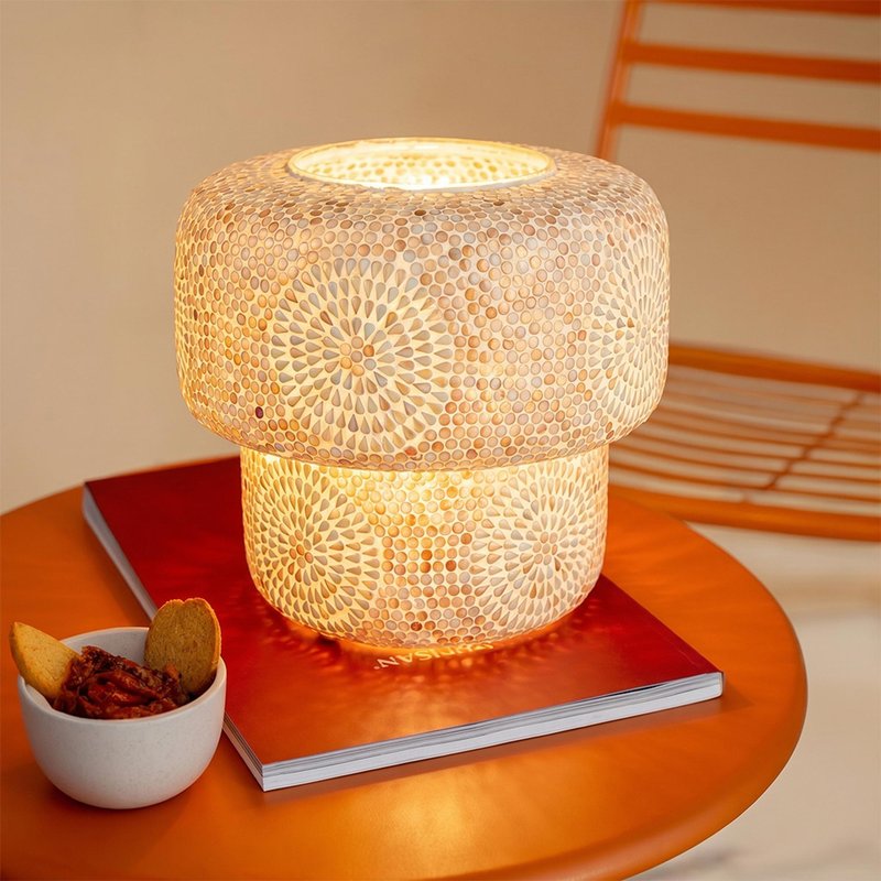 Photo 1 of Mosaic table lamp - beige and white - glass Photo 1 of Mosaic table lamp - beige and white - glass