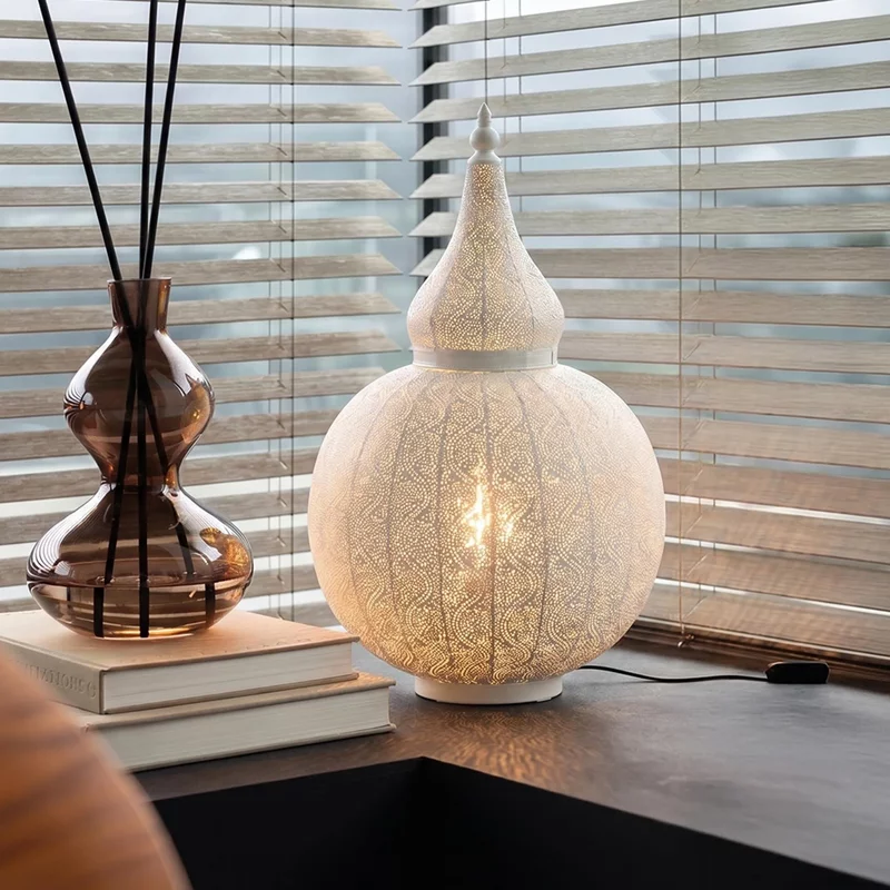 Photo 1 of Aladin table lamp - large - white - metal Photo 1 of Aladin table lamp - large - white - metal