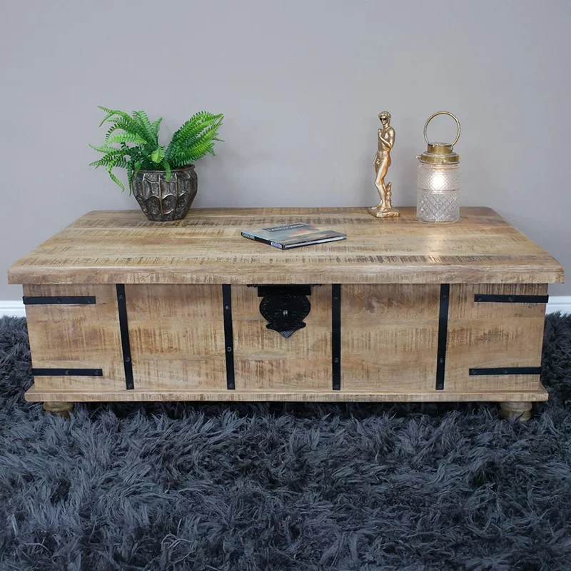 Photo 1 of Coffee table - large trunk - mango wood Photo 1 of Coffee table - large trunk - mango wood