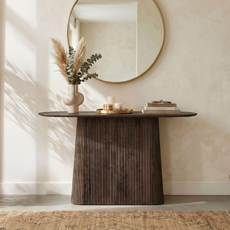 Photo 1 of Salvator curved fluted console table - oval - walnut - mango wood Photo 1 of Salvator curved fluted console table - oval - walnut - mango wood