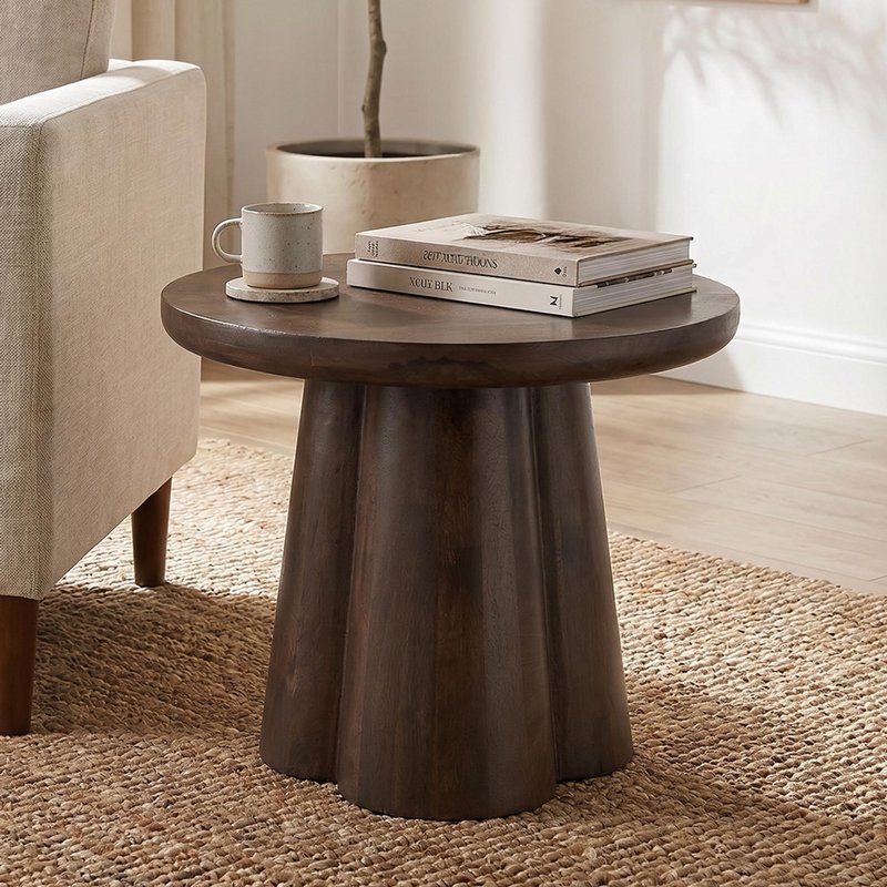 Photo 1 of Brix clubs side table - round - chestnut - mango wood Photo 1 of Brix clubs side table - round - chestnut - mango wood