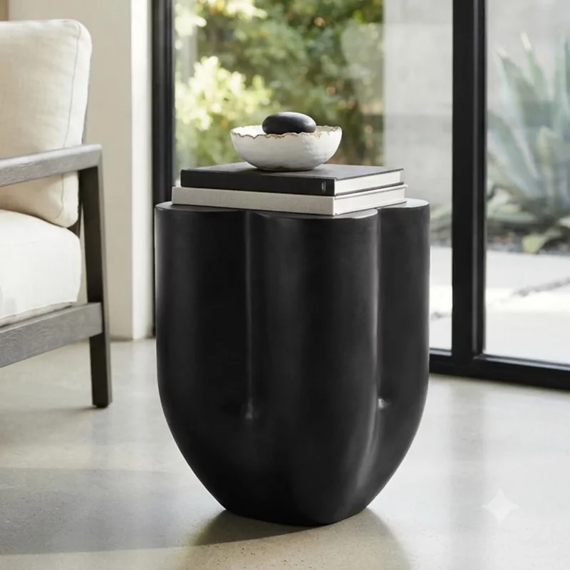 Photo 1 of Ace side table - sculptural design - black - aluminium Photo 1 of Ace side table - sculptural design - black - aluminium