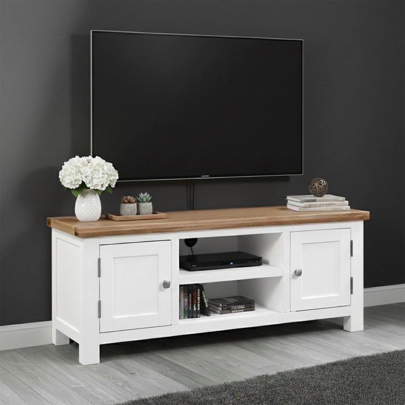 Photo 1 of Lundy tv unit - 120cm - white painted Photo 1 of Lundy tv unit - 120cm - white painted
