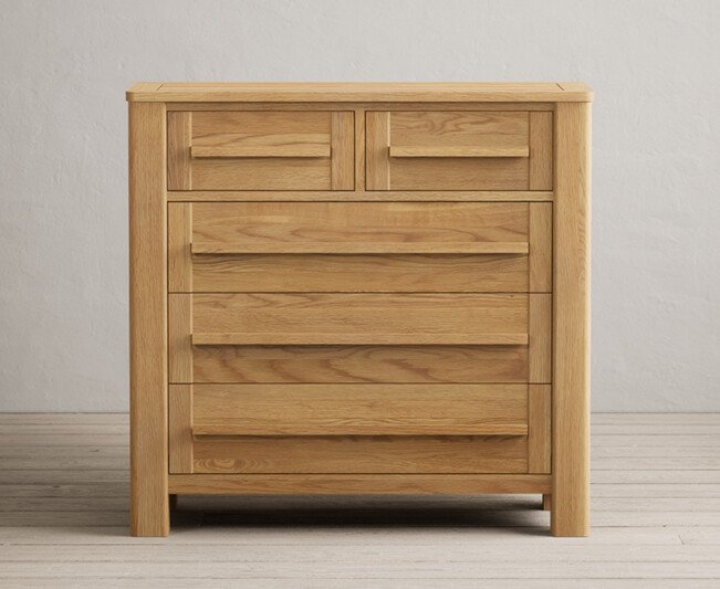 Photo of Eclipse solid oak 2 over 3 chest of drawers Photo of Eclipse solid oak 2 over 3 chest of drawers