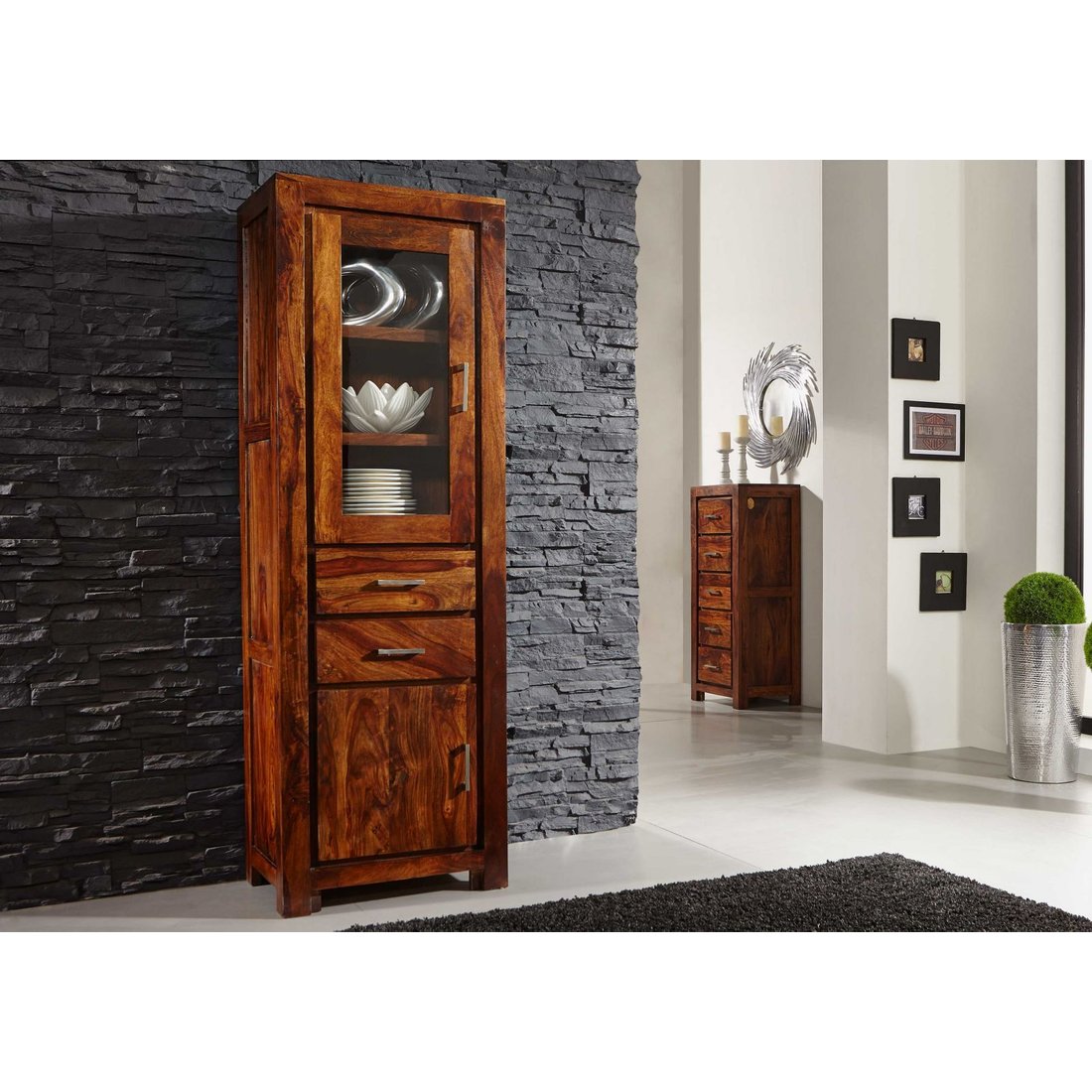 Vitrine Sheesham 60x40x180 braun lackiert METRO LIFE #106 Massivmöbel24 Vitrine Sheesham braun lackiert METRO LIFE