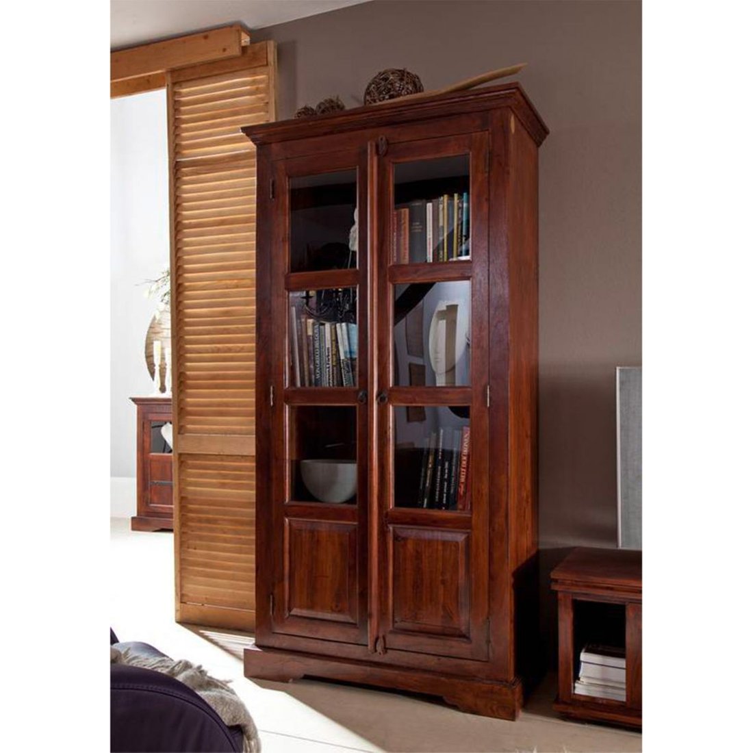 Vitrine Akazie 98x46x191 nougat lackiert OXFORD #440 Massivmöbel24 Vitrine Akazie nougat lackiert OXFORD